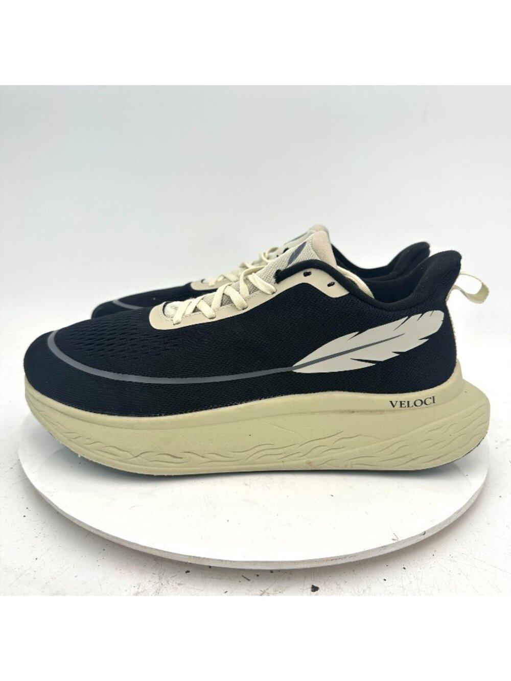 Veloci Ascent Low Top Men Size 9 VEL-RS-ASC-BLA41-001 Black White Athletic Shoes